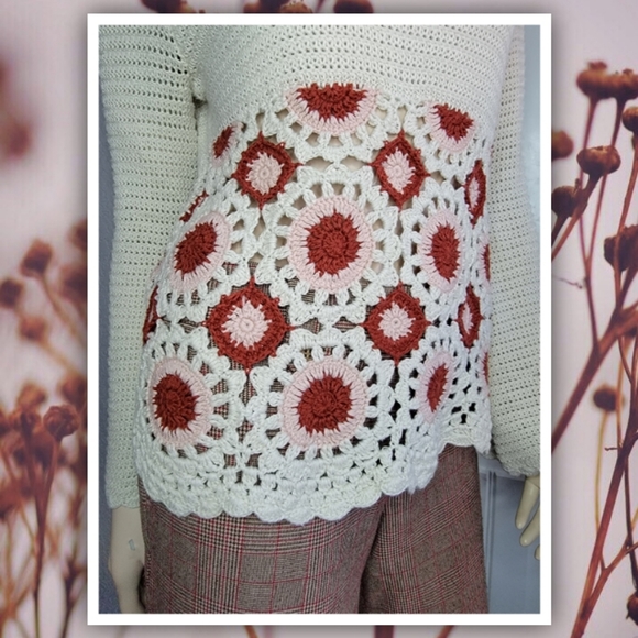 Francesca's Alya moonflower crochet pattern flare sleeve ivory sweater M… - Picture 3 of 7